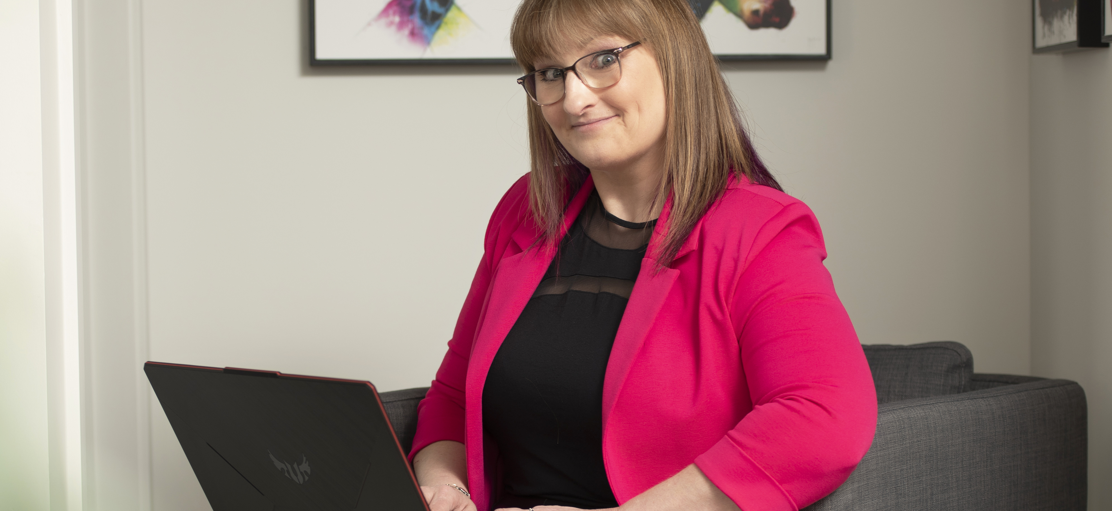 Maîtrise la pose d’ongles avec passion <br> grâce à une formation et un accompagnement